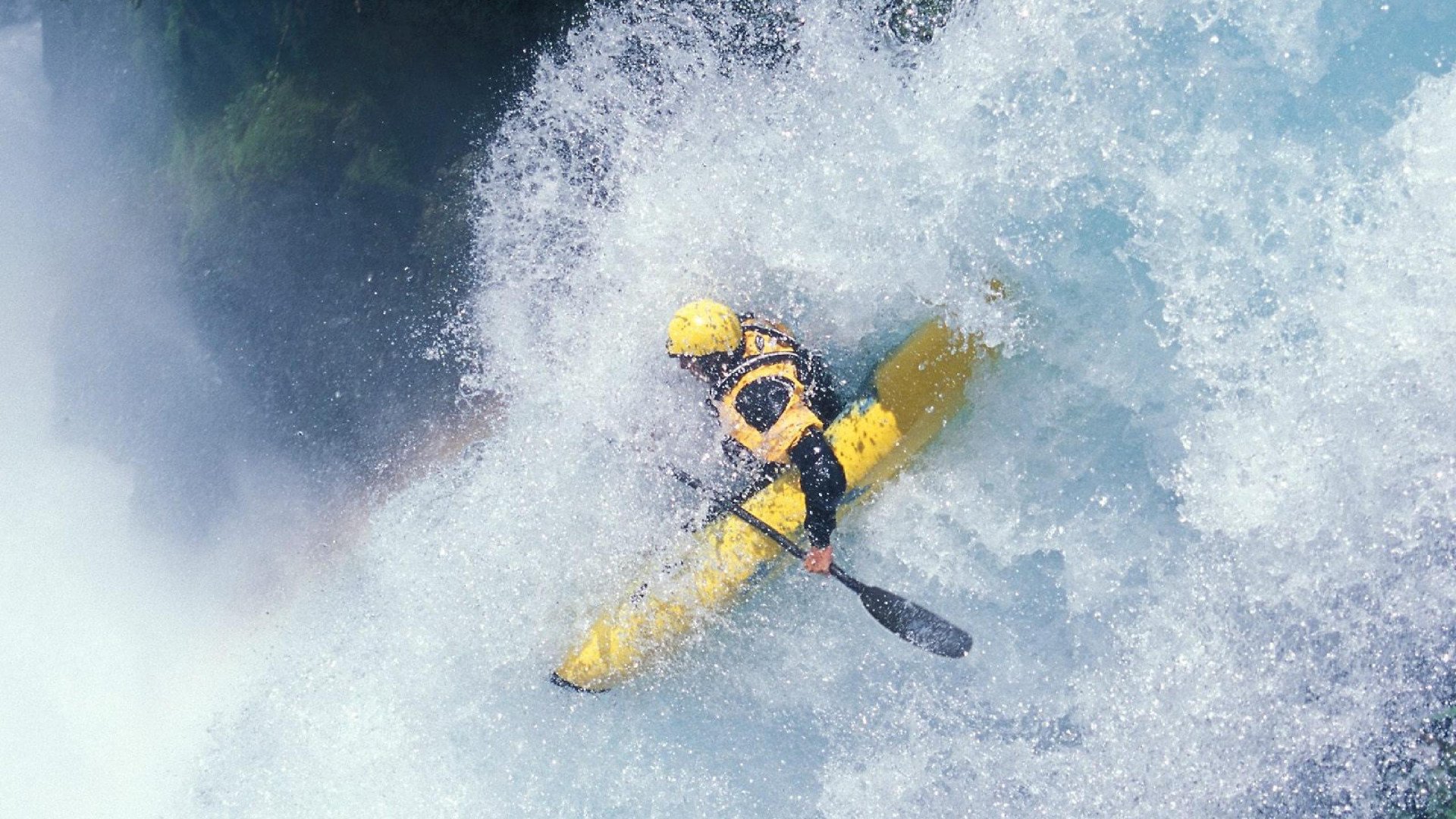 未来足球：场馆融入智慧空气净化系统，打造绿色健康环境，创意足球场馆